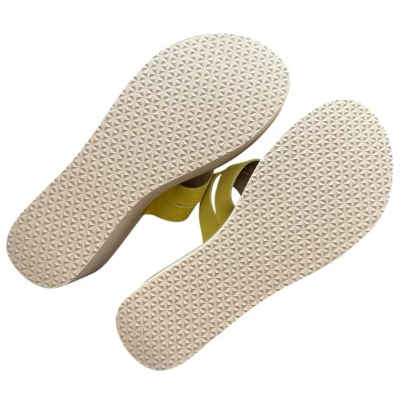 Yellow beige Platform Wedge Thong Sandals size 8 - Picture 5 of 5